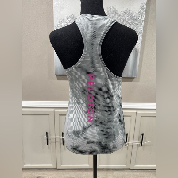 Lululemon X Peloton Gray Tie Dye Swifty Tech Racerback Tank Size 6 - Picture 1 of 7